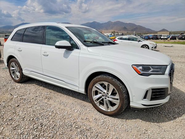 2020 AUDI Q7 quattro Premium Plus