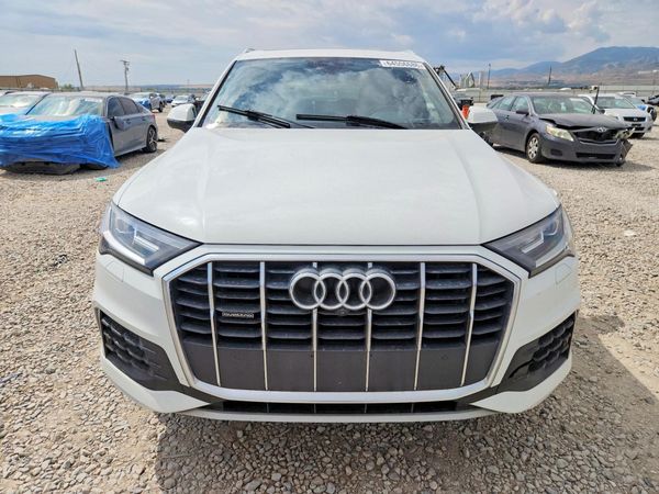 2020 AUDI Q7 quattro Premium Plus