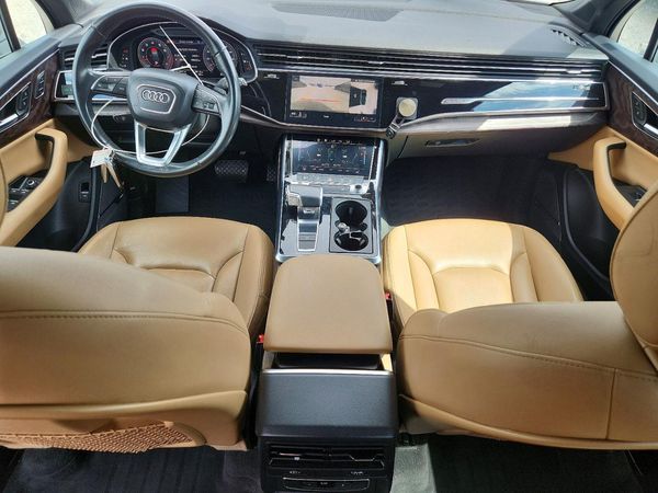 2020 AUDI Q7 quattro Premium Plus