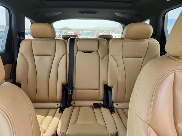 2020 AUDI Q7 quattro Premium Plus