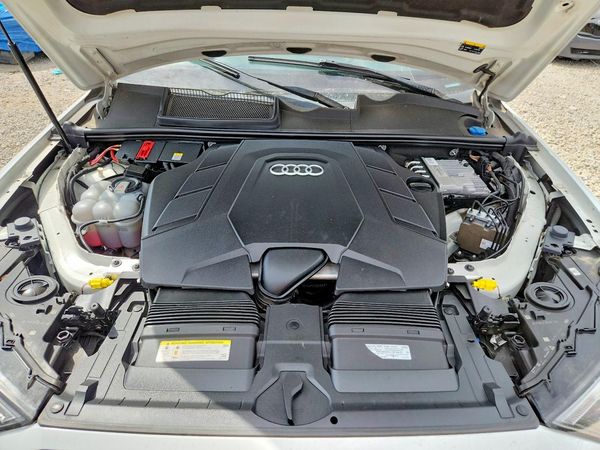 2020 AUDI Q7 quattro Premium Plus
