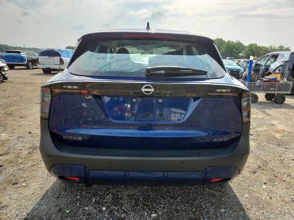 2025 NISSAN KICKS