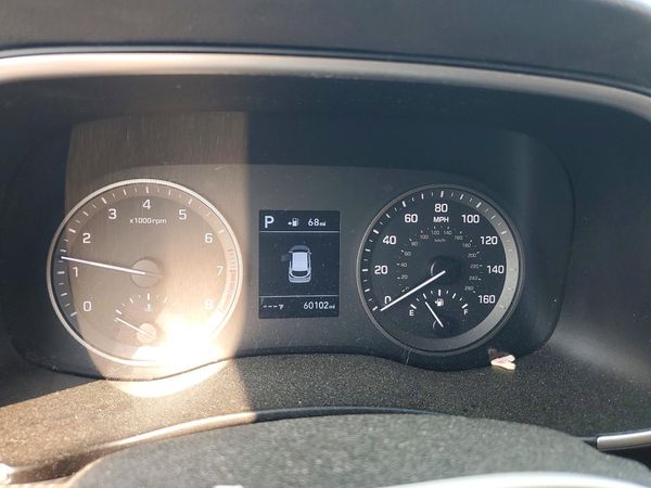 2021 HYUNDAI TUCSON SE