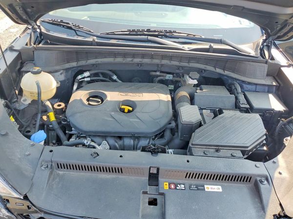 2021 HYUNDAI TUCSON SE