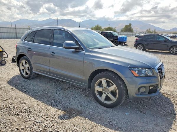 2012 AUDI Q5 Premium Plus
