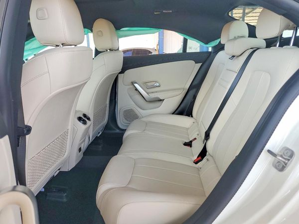 2025 MERCEDES-BENZ CLA