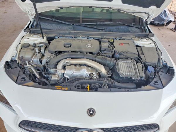 2025 MERCEDES-BENZ CLA