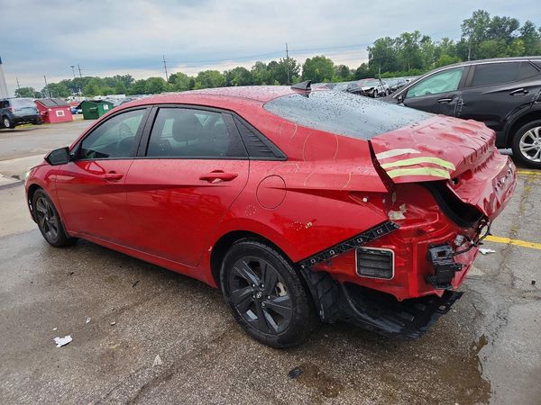 2022 HYUNDAI ELANTRA