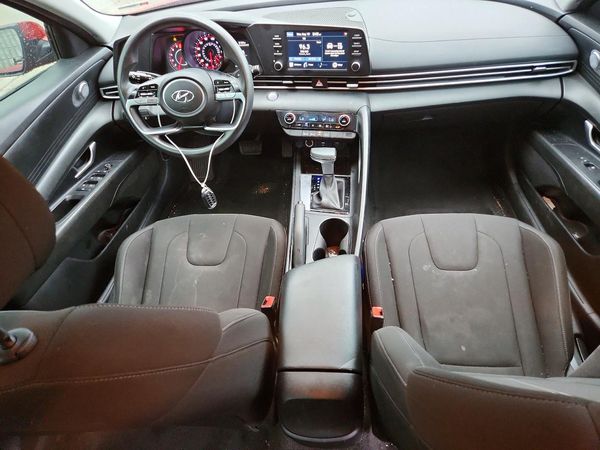 2022 HYUNDAI ELANTRA