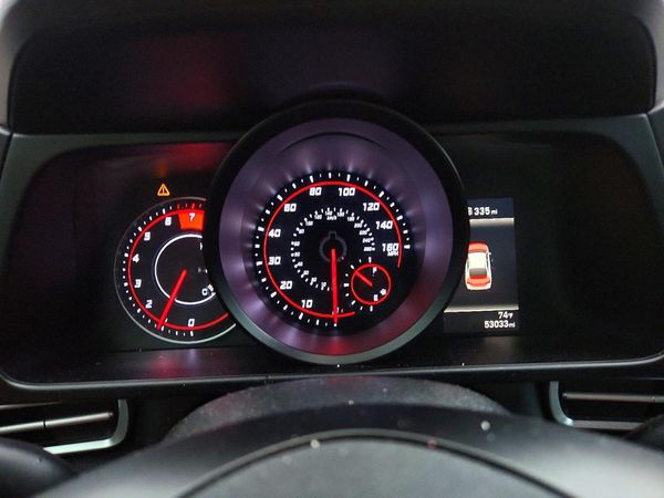 2022 HYUNDAI ELANTRA