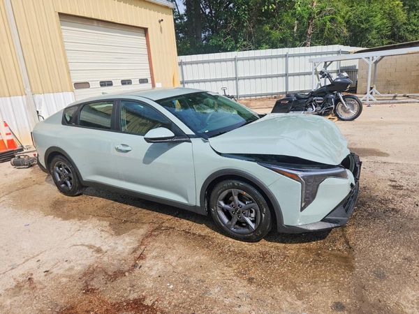 2026 KIA K4 LX, LXS