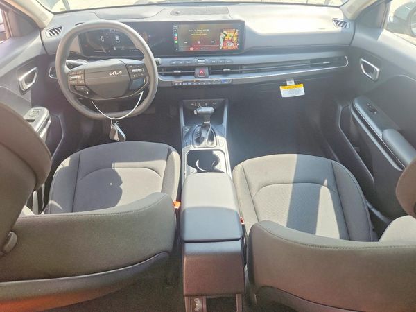 2026 KIA K4 LX, LXS