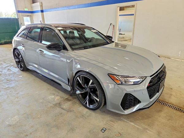 2023 AUDI RS6 quattro