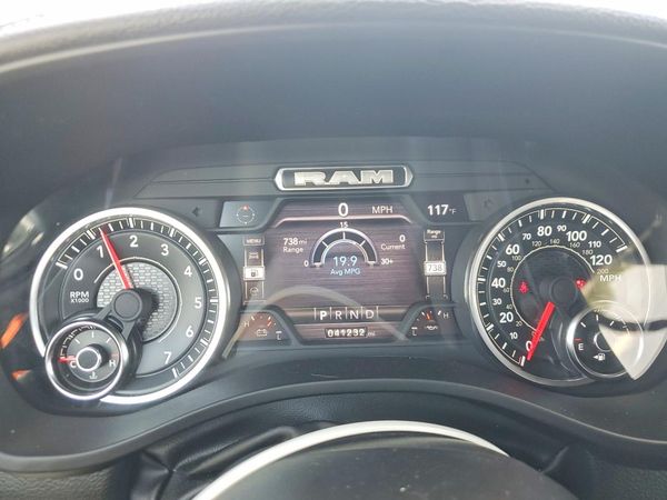 2023 RAM 1500 LARAMIE CREW CAB 4X2