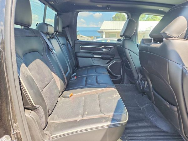 2023 RAM 1500 LARAMIE CREW CAB 4X2