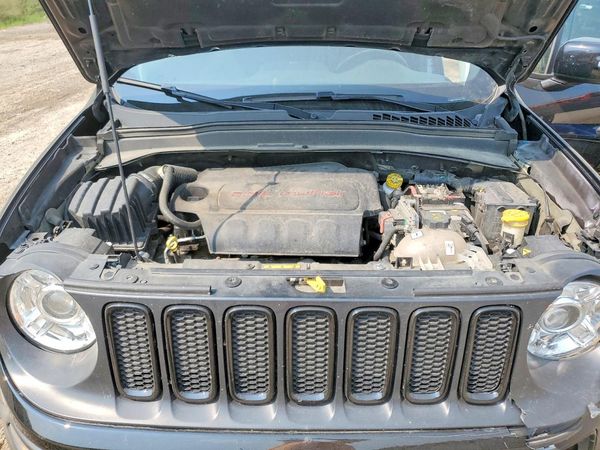 2018 JEEP RENEGADE LATITUDE 4X4