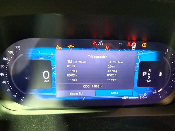 2026 VOLVO XC40 Ultra Dark