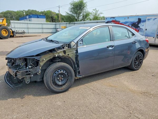 2018 TOYOTA COROLLA L/LE/SE/XLE/XSE — Front 3/4