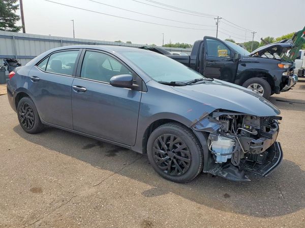 2018 TOYOTA COROLLA L/LE/SE/XLE/XSE — Passenger 3/4
