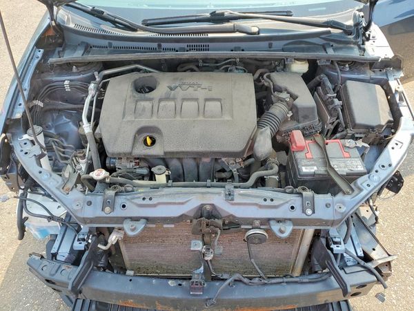 2018 TOYOTA COROLLA L/LE/SE/XLE/XSE — Engine bay