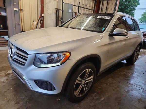 2016 MERCEDES-BENZ GLC