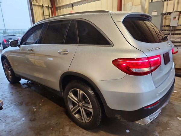 2016 MERCEDES-BENZ GLC GLC300 Base-4M