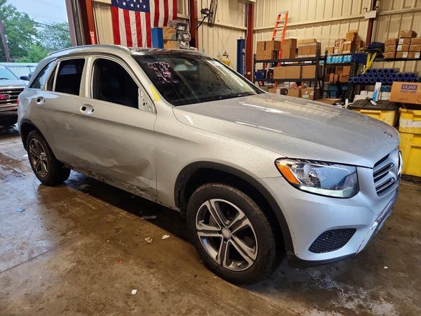 2016 MERCEDES-BENZ GLC GLC300 Base-4M