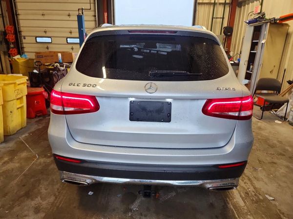 2016 MERCEDES-BENZ GLC GLC300 Base-4M