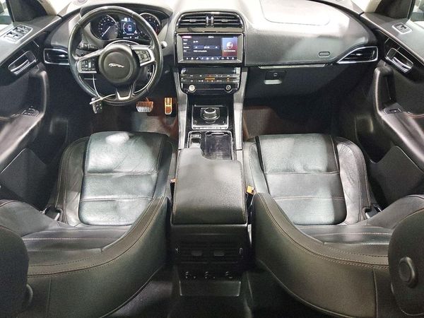 2019 JAGUAR F-PACE Prestige