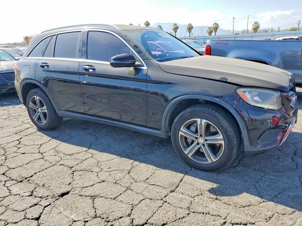 2017 MERCEDES-BENZ GLC GLC300