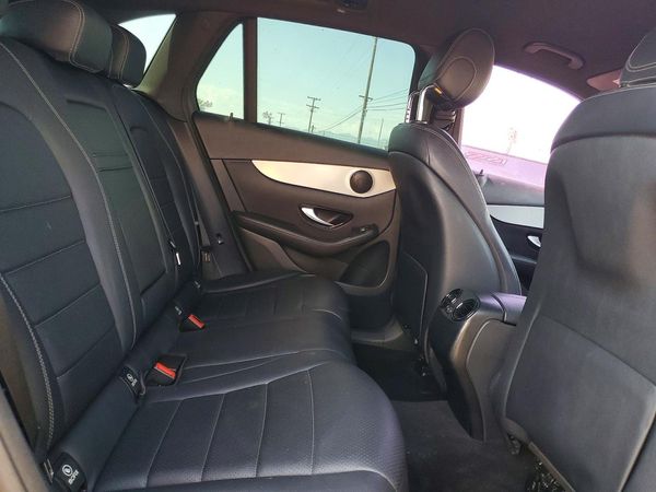 2017 MERCEDES-BENZ GLC GLC300