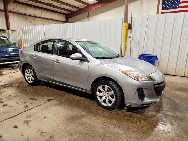 2013 MAZDA 3 Sport/GX