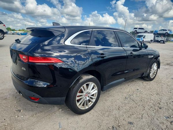 2020 JAGUAR F-PACE Prestige — PSRA