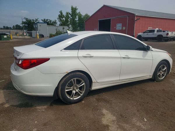 2013 HYUNDAI SONATA GLS/ GLS Popular