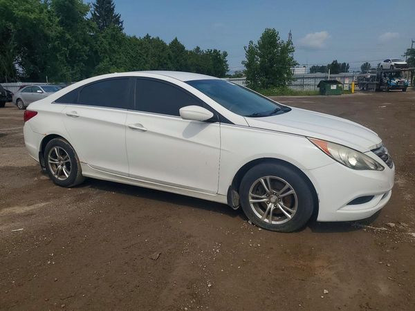 2013 HYUNDAI SONATA GLS/ GLS Popular