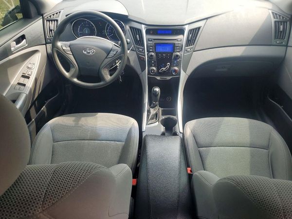 2013 HYUNDAI SONATA GLS/ GLS Popular