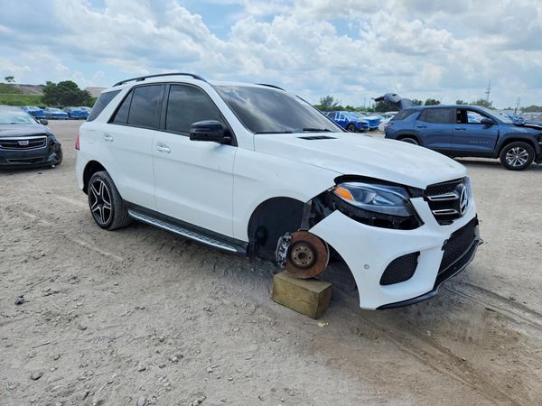 2017 MERCEDES-BENZ GLE-CLASS GLE350 — Passenger 3/4