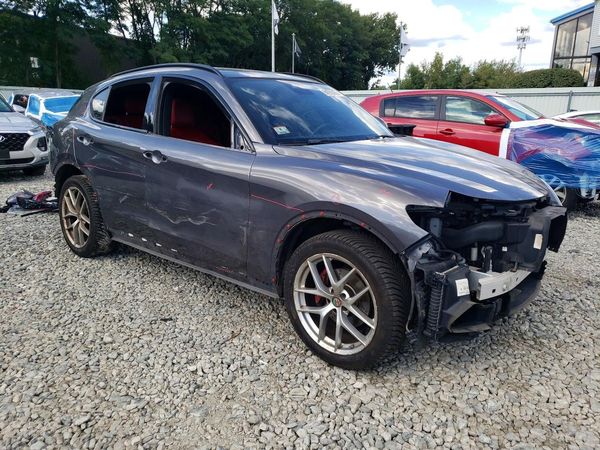 2018 ALFA ROMEO STELVIO