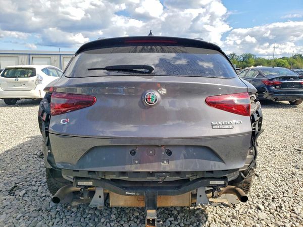 2018 ALFA ROMEO STELVIO