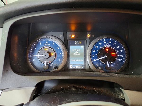2018 TOYOTA SIENNA LE