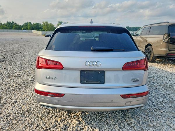2018 AUDI Q5 quattro Prestige