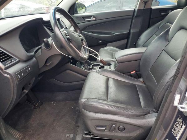 2017 HYUNDAI TUCSON — DENT