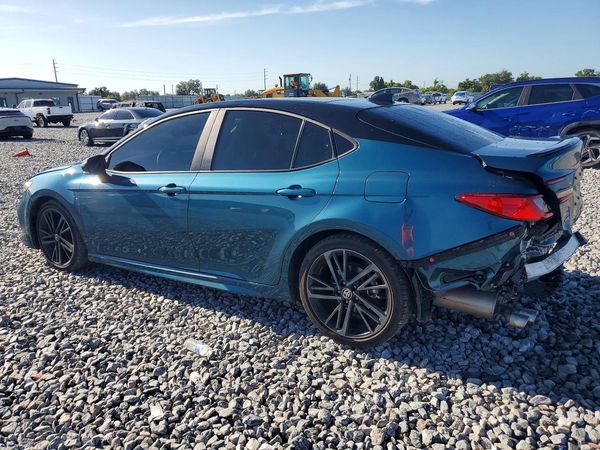 2025 TOYOTA CAMRY