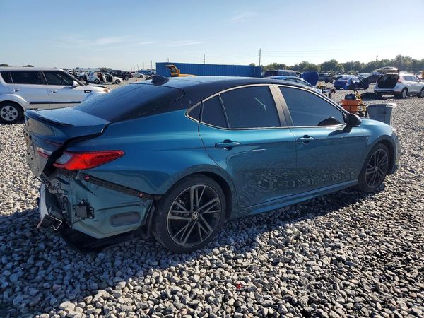 2025 TOYOTA CAMRY