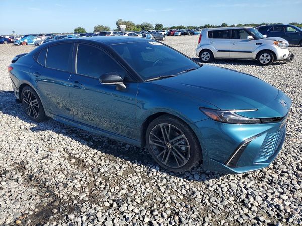 2025 TOYOTA CAMRY