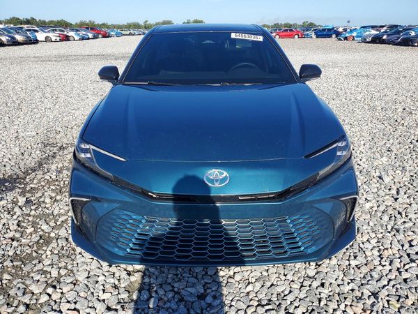2025 TOYOTA CAMRY