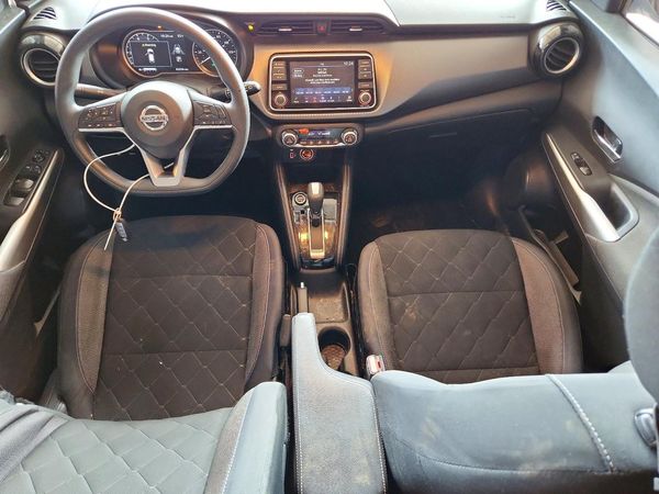 2020 NISSAN KICKS