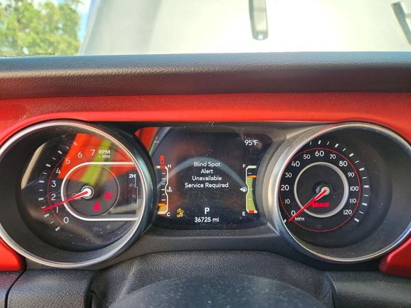 2021 JEEP GLADIATOR