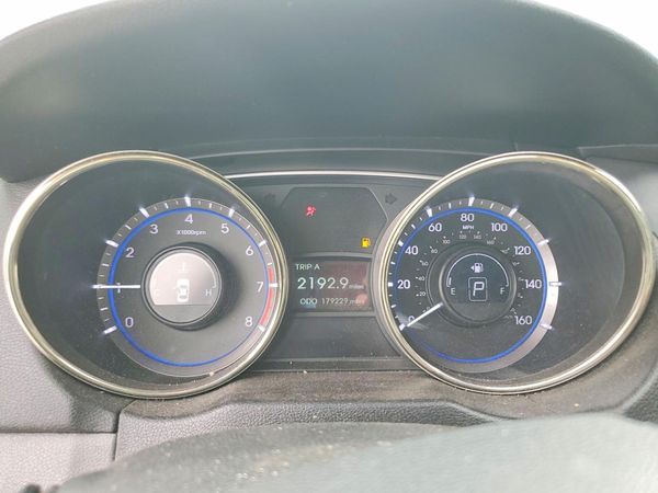 2013 HYUNDAI SONATA