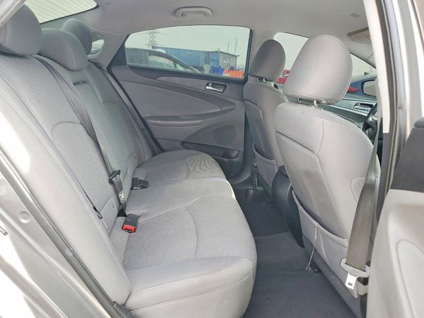 2013 HYUNDAI SONATA